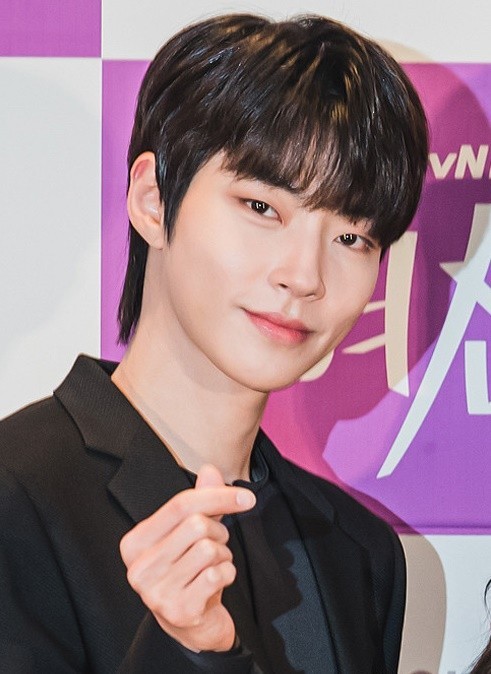 Fakta-Fakta Hwang In Yeop, Pemeran Han Seo Jun di True Beauty